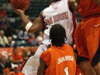 开运体育官网-詹皇大放异彩，湖人横扫猛龙